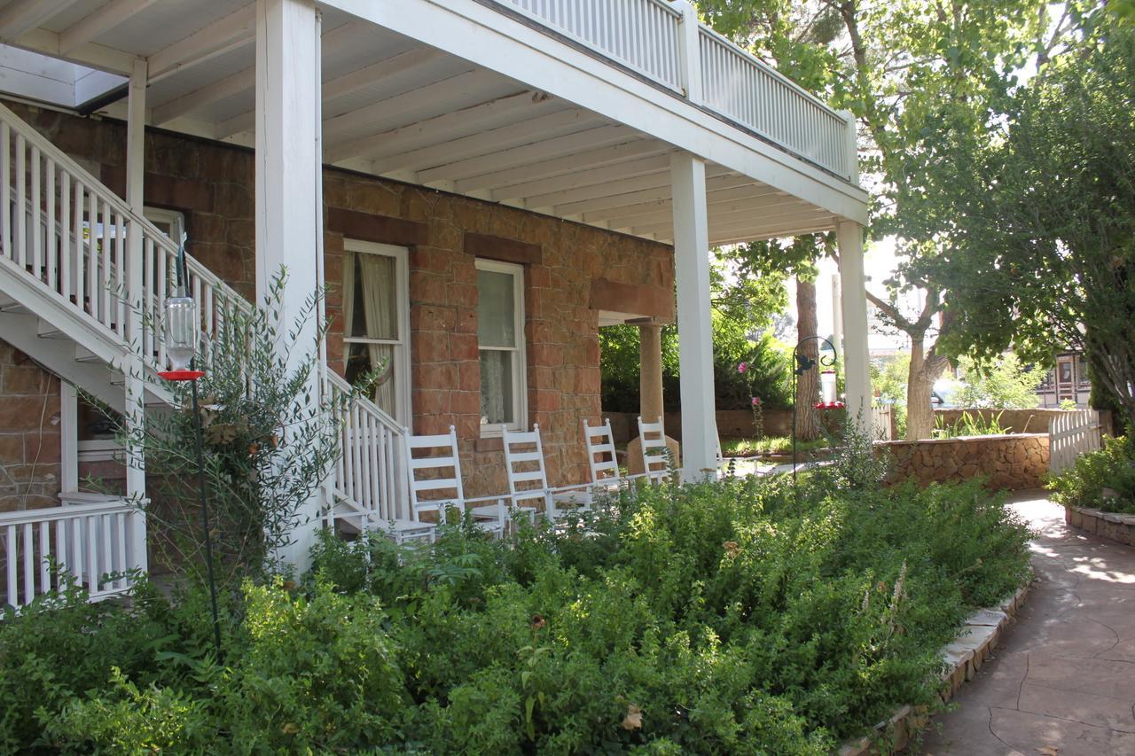 The Hotel Limpia Fort Davis Exterior photo